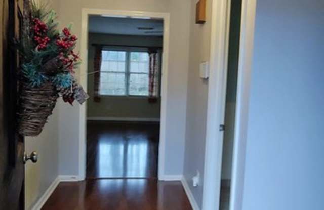 1146 Kings Arm Court Gallery 2