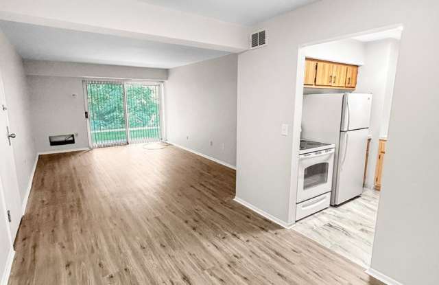 One Bedroom Condo in Moon Township!! photos photos