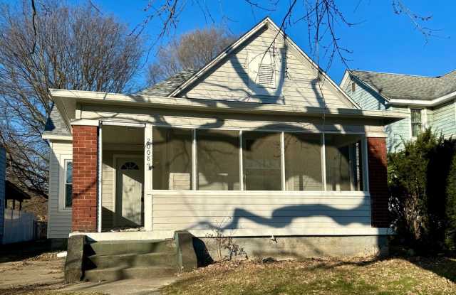 Historic Charm Meets Modern Comfort – Renovated Gem in the Heart of 12 Points photos photos