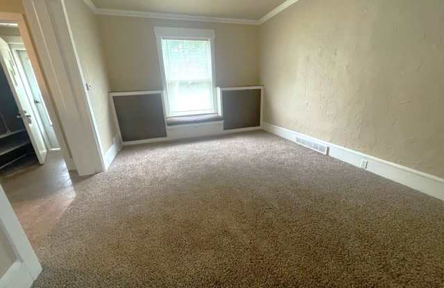 1120 N 10th St. Gallery 3