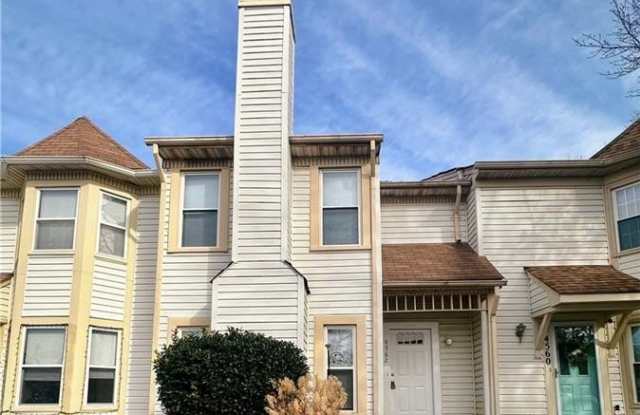 4562 Marlwood Way photos photos