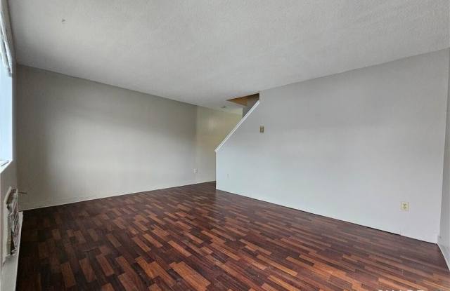 1448 Meriden Road Gallery 3