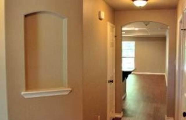 167 Oakview Ct Gallery 2