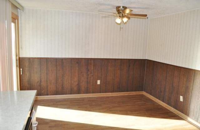 4911 Majestic Drive East Gallery 4