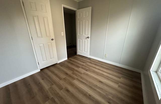 Newly Renovated Home in Advance! Gallery 4