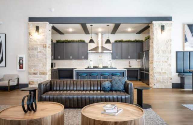 1657 Edgeworth Bend Gallery 3