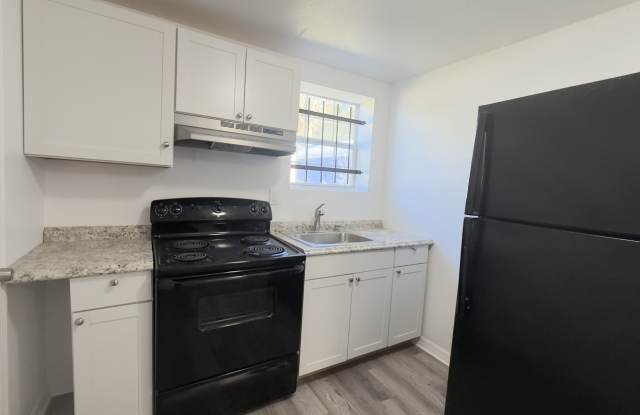 2185 Benedict Rd - 2187 photos photos