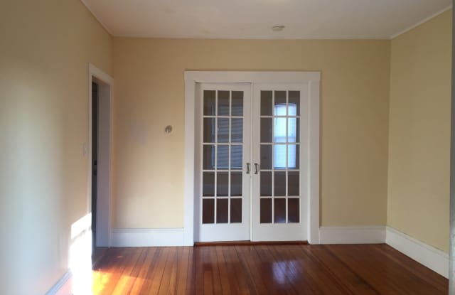 8 Bennett St - 8 Bennett Street, Medford, MA 02155 8 Bennett St - 8 Bennett Street, Medford, MA 02155