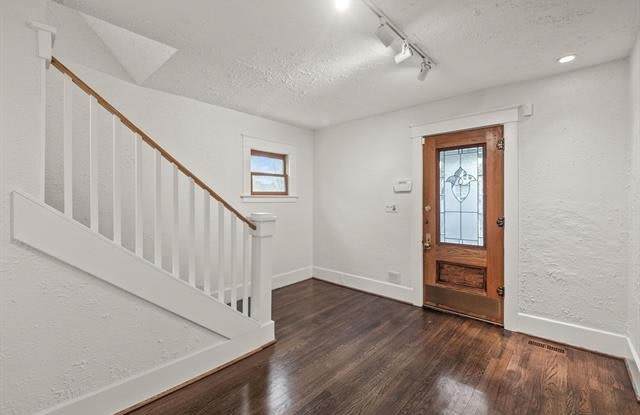 439 Park Street Gallery 4