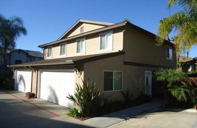 GORGEOUS TOWNHOME 3 BR, 2.5 BA, 2 CAR GARAGE photos photos