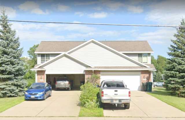 1584 Cardinal Lane photos photos