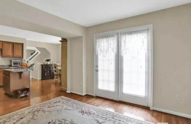 822 Blossom Dr Gallery 3