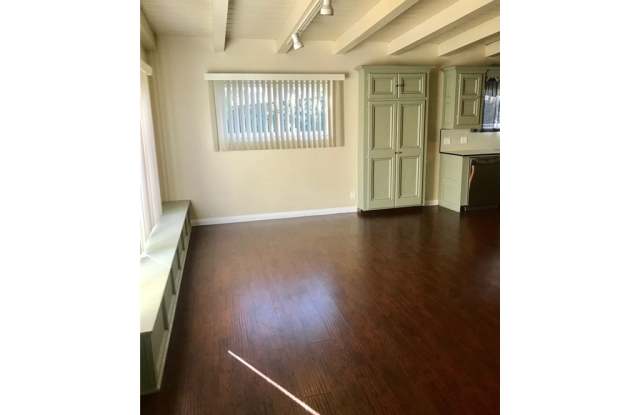 8546 Keokuk Avenue Gallery 4