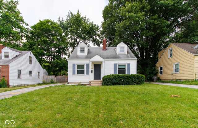 1906 Glenridge Drive Gallery 1