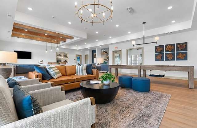 Alden North Knoxville Gallery 1