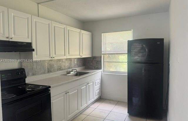 610 5th St photos photos