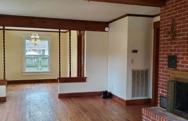612 Gladstone St - B Gallery 3