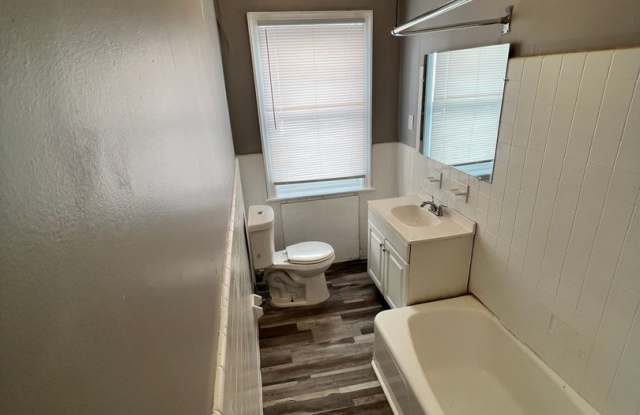 Remodeled 4 Bedroom 2 Bath Remodel in Overbrook photos photos