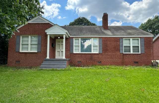 Brick  Beautiful 3 Bedroom / 2 Bathroom available 6/15 - 19 Brantwood Drive, Montgomery, AL 36109
