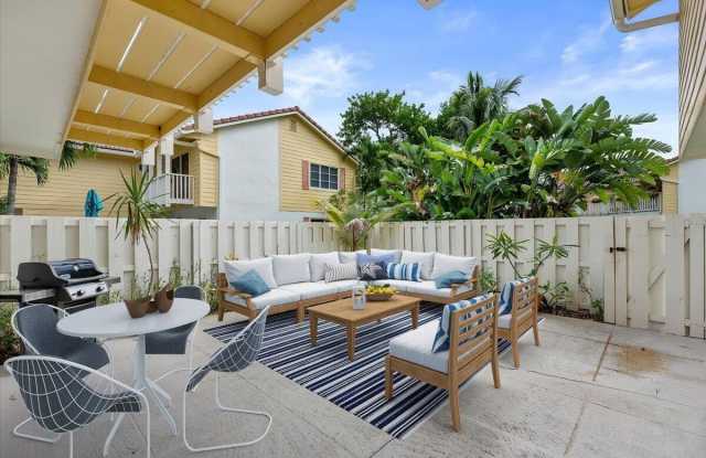 251 SEABREEZE Circle Gallery 3