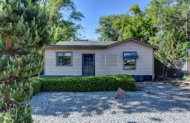 Home and Office potential in Prescott! Live and Work in the same place. - 931 Fair Street, Prescott, AZ 86305