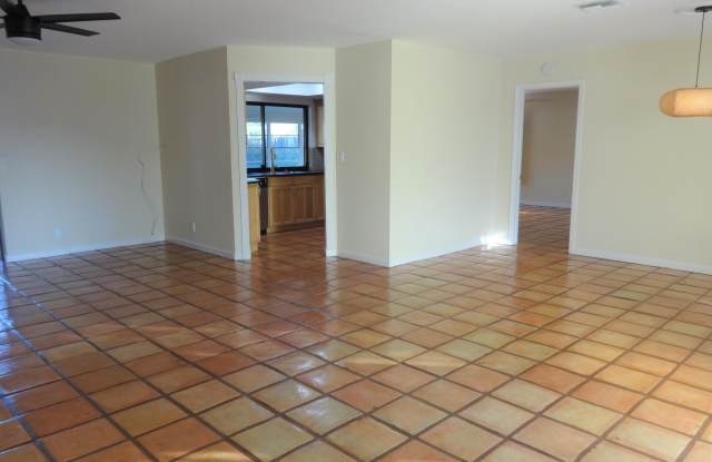 13868 COCOANUT Avenue Gallery 3