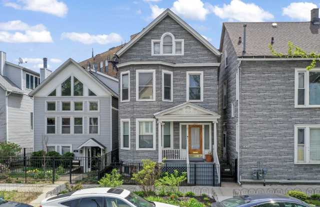 1429 W Barry Avenue photos photos