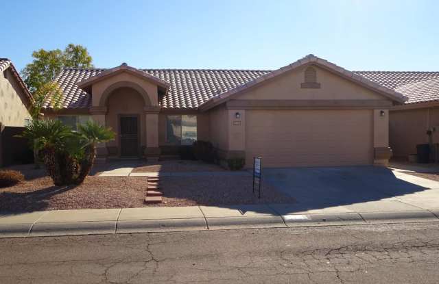 1403 W MICHIGAN Avenue - 1403 West Michigan Avenue, Phoenix, AZ 85023