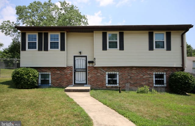 823 EASTERN AVENUE - 823 Eastern Ave, Fairmount Heights, MD 20743