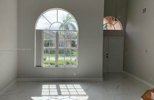 9763 NW 32nd St photos photos