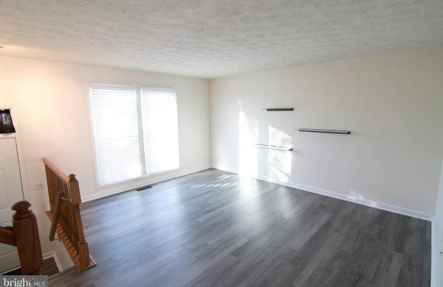 709 DAYSPRING DRIVE Gallery 3