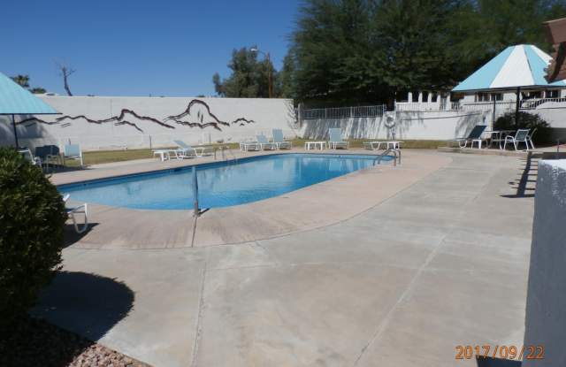 1720 Los Lagos Dr Gallery 2