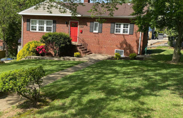 2814 JAMES' DRIVE - 2814 James Drive, Huntington, VA 22303