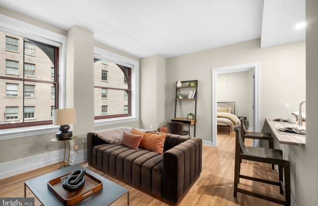 1420-22 CHESTNUT Street Gallery 4