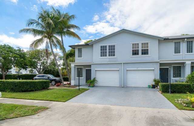 2350 Florida Boulevard Gallery 2