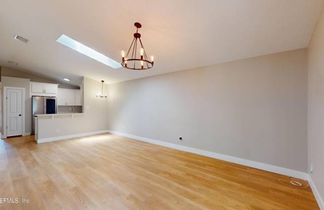 162 LAS PALMAS Lane Gallery 4