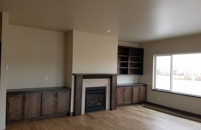 3 Bed 2 Bath w/ double attached garage in Bozeman - 11 Slough Creek Drive, Bozeman, MT 59718