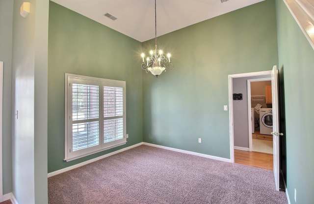 1325 W RAIN HOLLOW Cir Gallery 4