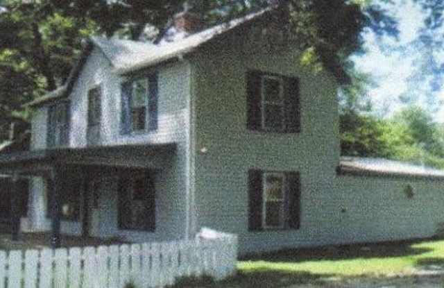 210 W 6th photos photos