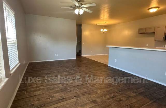 1735 West Palm Place Gallery 4