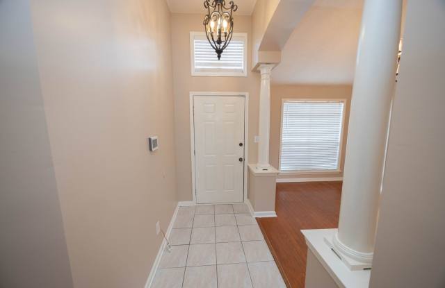 8013 Copperfield Dr. Gallery 4