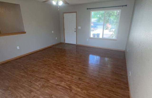 $500 Off Rent if Lease Starts by 9/5! Gallery 3