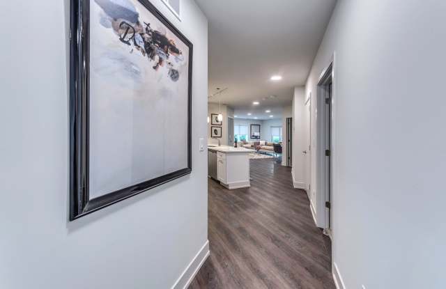 1212 Vine Avenue Gallery 4