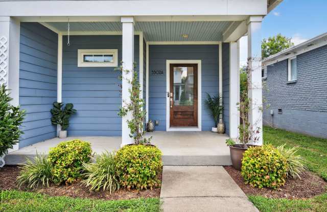 Beautiful 4 Bedroom in The Nations - 5302 Louisiana Avenue, Nashville, TN 37209