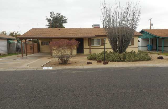 2041 W STELLA Lane - 2041 West Stella Lane, Phoenix, AZ 85015