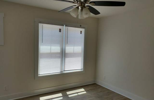 Townhouse in Blackstone-Fort Pickett Area photos photos