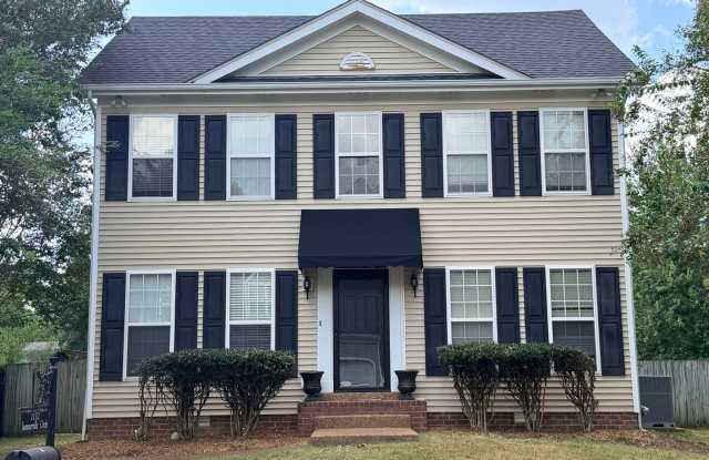 3 bed, 2.5 Bath Large Backyard and Storage Shed photos photos 3 bed, 2.5 Bath Large Backyard and Storage Shed photos photos