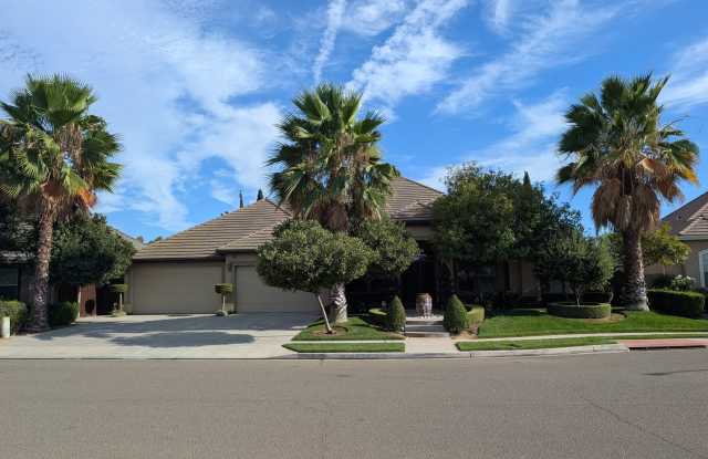 Executive home offering a wonderful floor plan, spacious bedrooms, upgraded amenities, a large lot, 4 car garage and upgraded fixtures. photos photos
