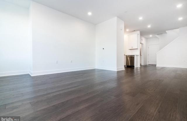 215 LEWIS FISHER DRIVE #DR Gallery 4