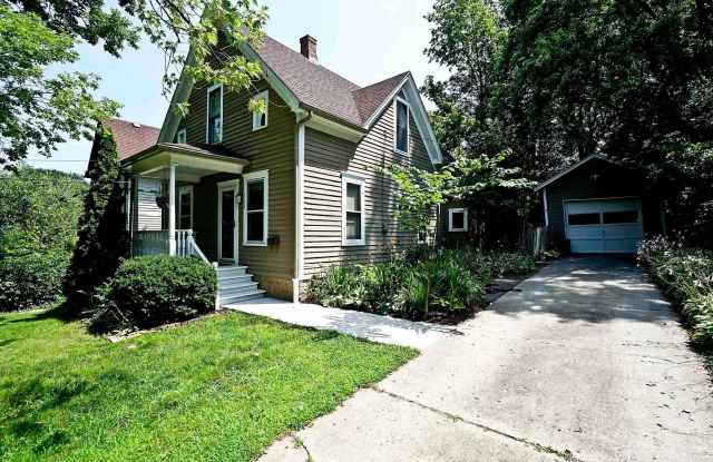 1005 C St photos photos 1005 C St photos photos